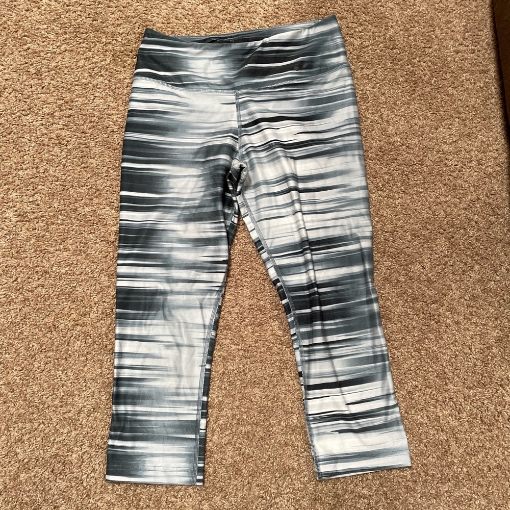 NIKE CROPPED LEGGINGS